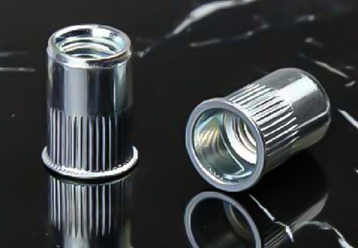 Pamantayan ng Steel UK Bawasan ang ulo na knurled body rivet nut bukas na uri